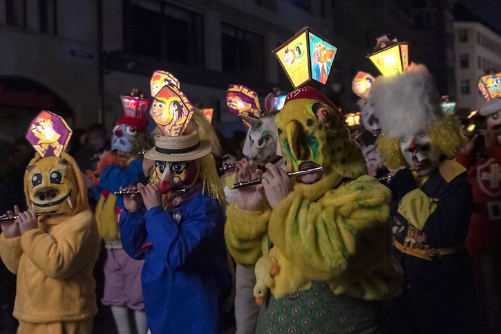 La dernière édition du carnaval de Bâle remonte à mars 2019. Les deux suivantes ont été annulées à cause de la pandémie (archives). © KEYSTONE/GEORGIOS KEFALAS