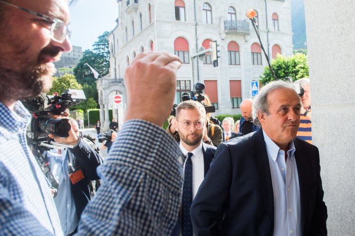 L'ancien président de l'UEFA Michel Platini à son arrivée au tribunal mercredi matin à Bellinzone (TI). © Keystone/KEYSTONE/TI-PRESSKEYSTONE/ALESSANDRO CRINARI