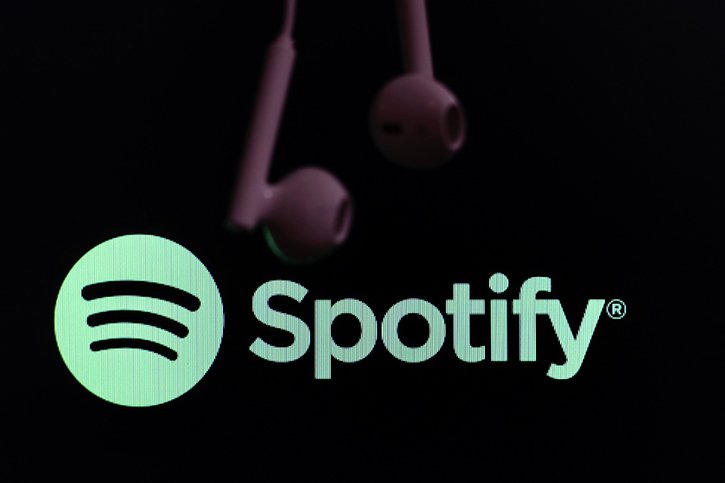 Avec ses 422 millions d'utilisateurs à la fin du premier trimestre 2022, Spotify est la plateforme audio la plus fréquentée du monde (archives). © KEYSTONE/EPA/RITCHIE B. TONGO