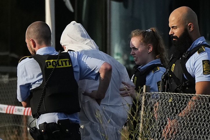 La police a arrêté un Danois de 22 ans après la fusillade. © KEYSTONE/AP/Claus Bech