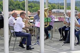 Fête de la musique: le brass band Raiffeisen en tête d'affiche sur le toit de la banque