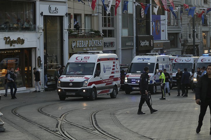 L'attaque a été commise dans une artère commerçante d'Istanbul. © KEYSTONE/AP/Francisco Seco