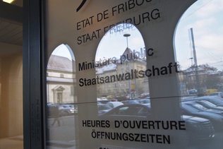 Fribourg: une femme retrouvée morte dans les locaux de la police